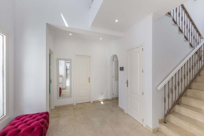 Image No.10-5 Bed Villa for sale