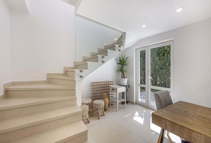 Image No.7-5 Bed Villa for sale