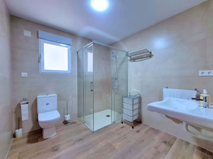 Image No.16-4 Bed Villa for sale