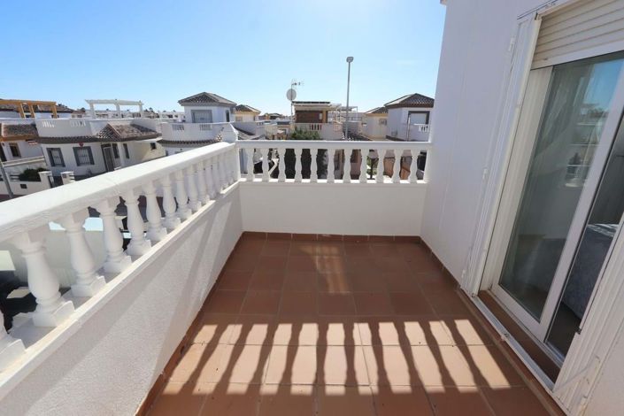 Image No.20-3 Bed Villa for sale