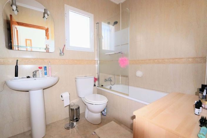 Image No.23-3 Bed Villa for sale