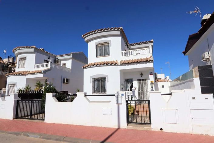 Image No.36-3 Bed Villa for sale