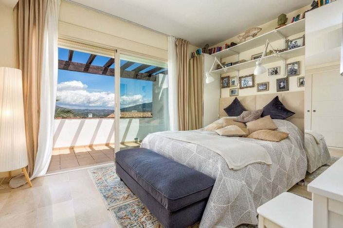 Image No.31-3 Bed Townhouse for sale