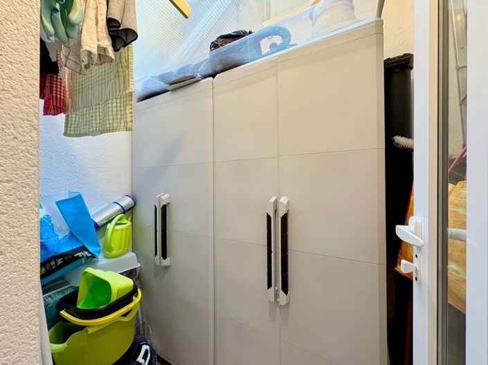 Image No.7-2 Bed Townhouse for sale