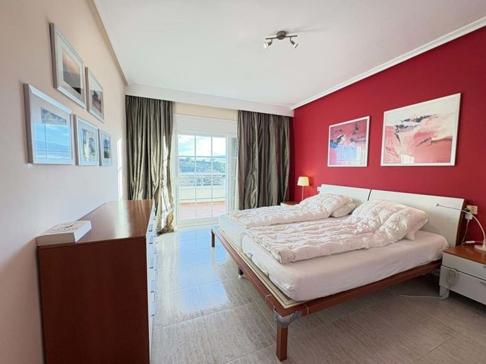 Image No.12-3 Bed Villa for sale