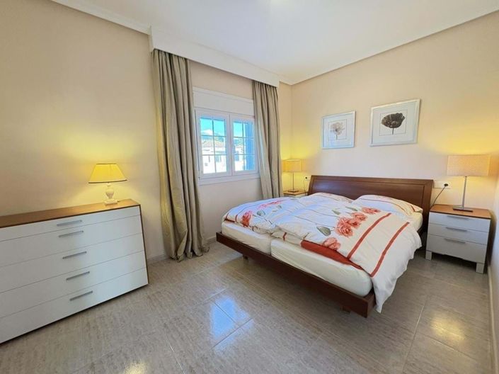 Image No.20-3 Bed Villa for sale