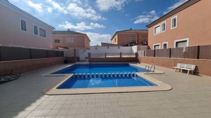 Image No.23-4 Bed Townhouse for sale