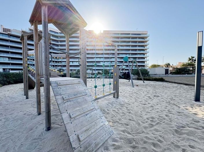 Image No.33-2 Bed Apartment for sale