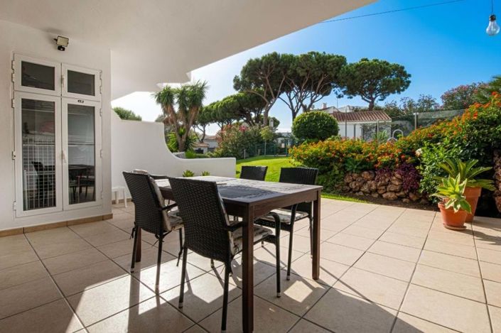 Image No.20-2 Bed Apartment for sale