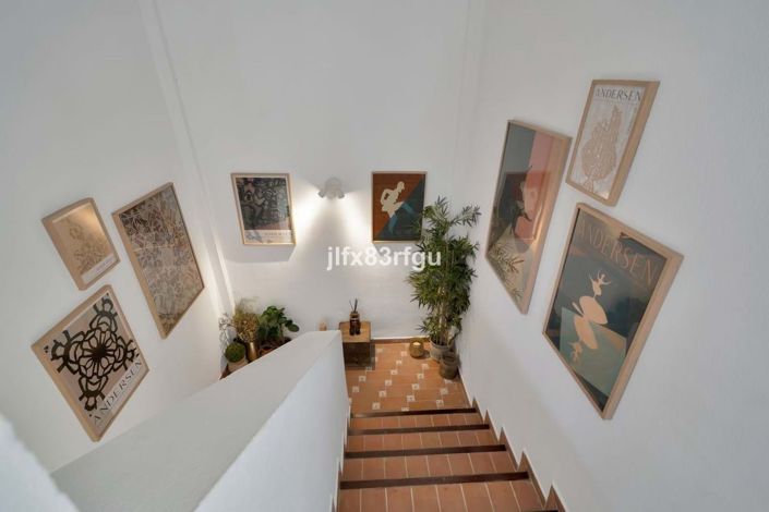 Image No.20-2 Bed Apartment for sale