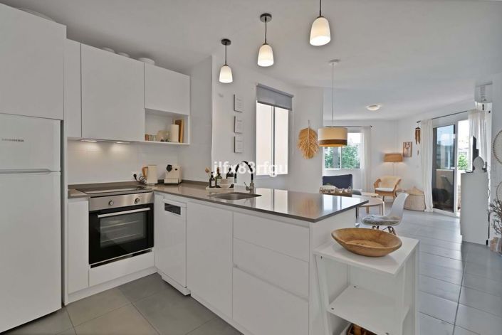 Image No.5-2 Bed Apartment for sale