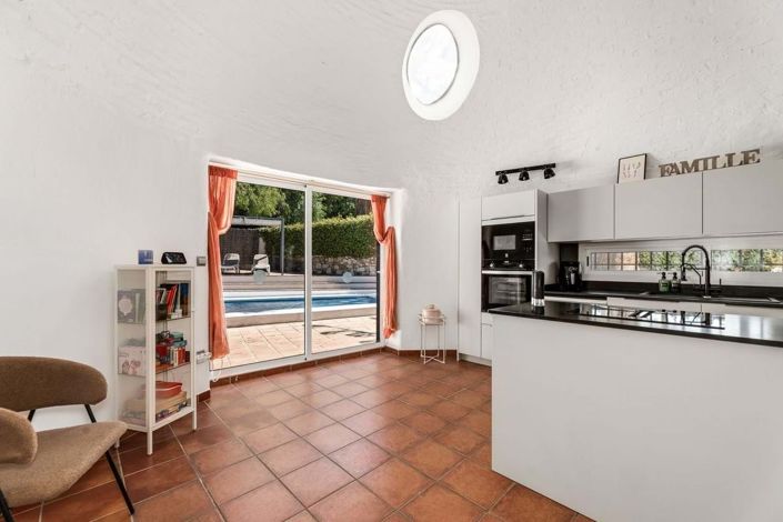 Image No.15-3 Bed Villa for sale