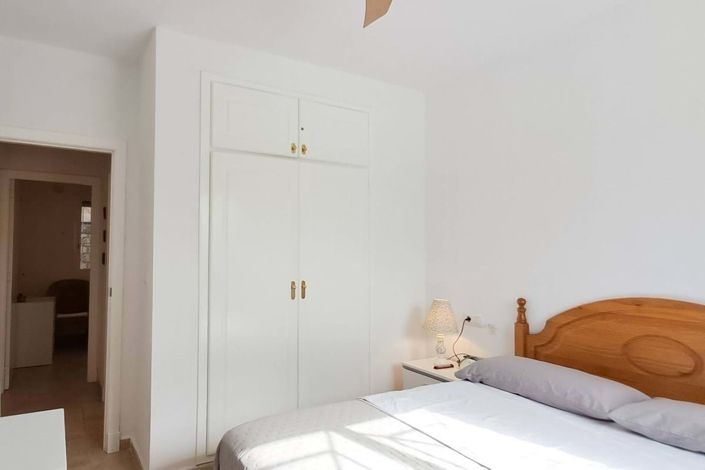 Image No.20-2 Bed Bungalow for sale