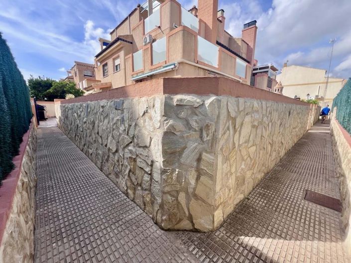 Image No.28-2 Bed Apartment for sale