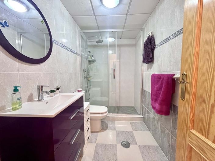 Image No.9-2 Bed Apartment for sale