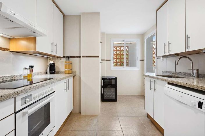 Image No.11-3 Bed Apartment for sale