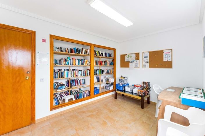 Image No.41-2 Bed Townhouse for sale