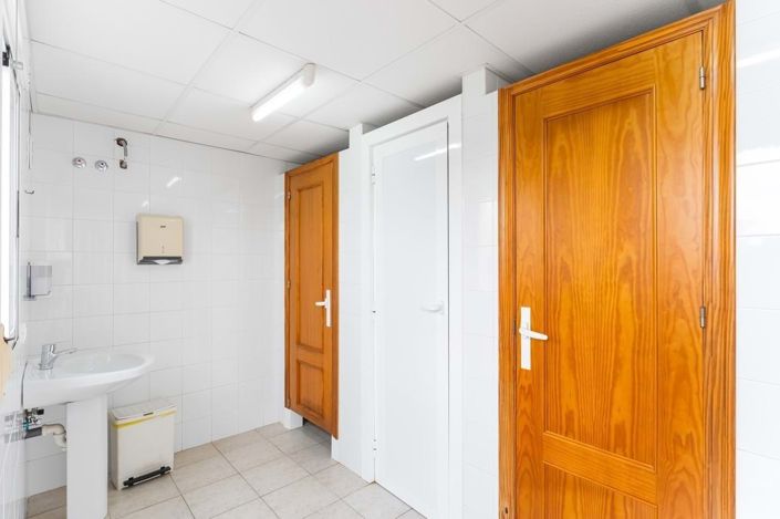 Image No.42-2 Bed Townhouse for sale