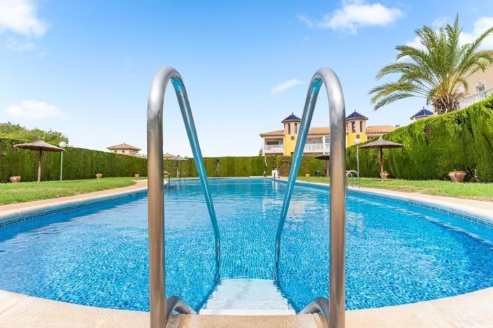 Image No.43-2 Bed Townhouse for sale