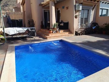 1447-645983-78d1f4f8b6655591b02d22fabb36a692d