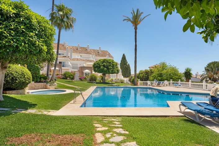 Image No.24-3 Bed Townhouse for sale