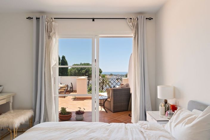 Image No.8-3 Bed Townhouse for sale