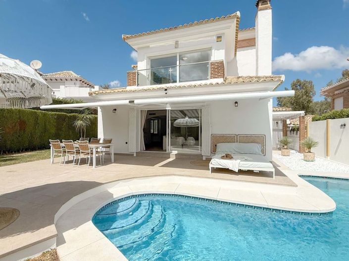 Image No.1-3 Bed Villa for sale
