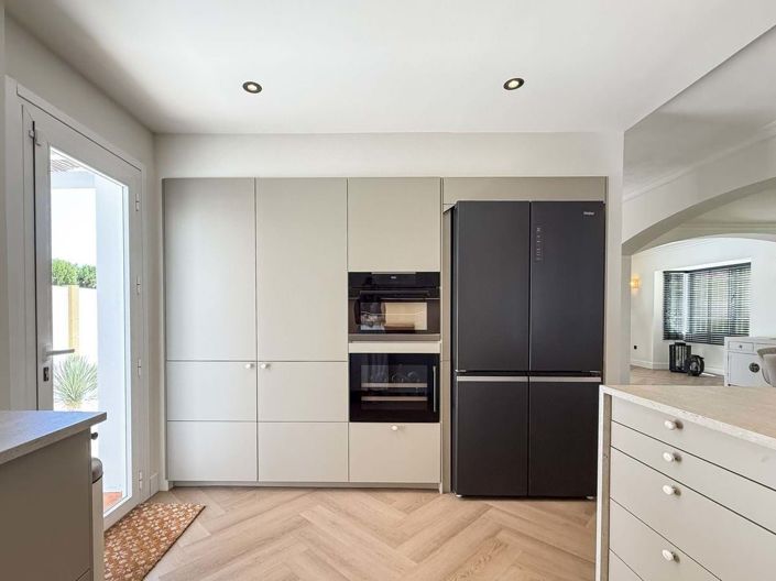 Image No.29-3 Bed Villa for sale