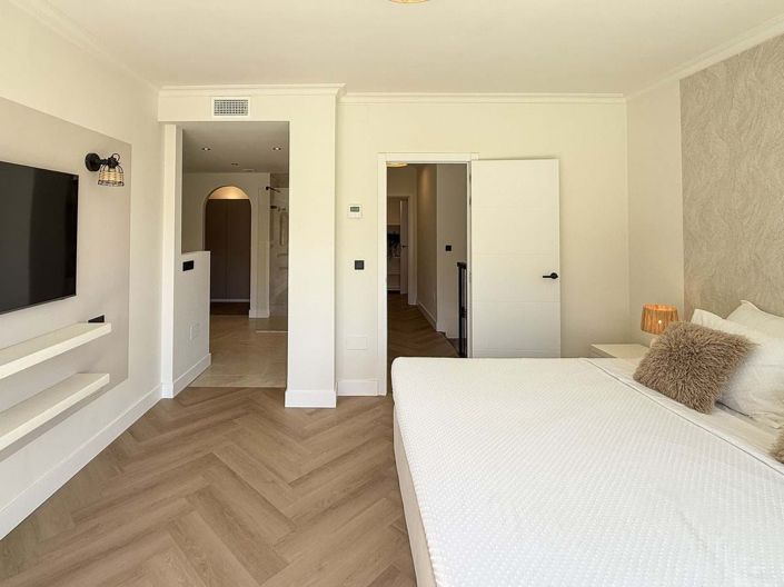 Image No.37-3 Bed Villa for sale