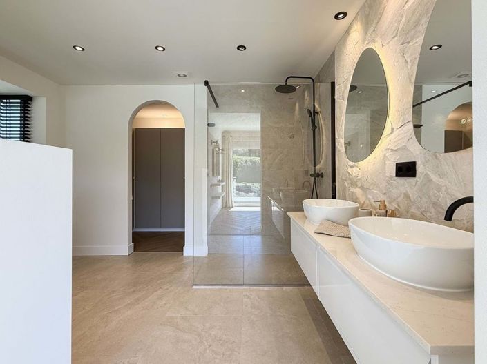 Image No.41-3 Bed Villa for sale