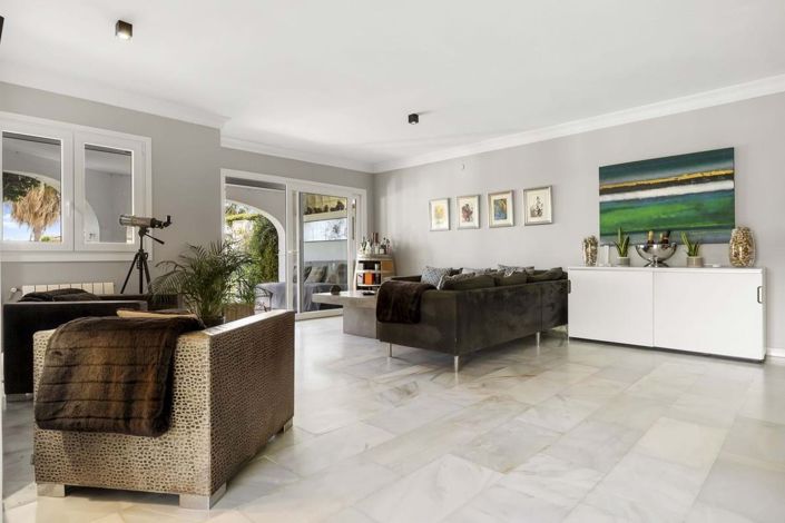 Image No.11-2 Bed Townhouse for sale