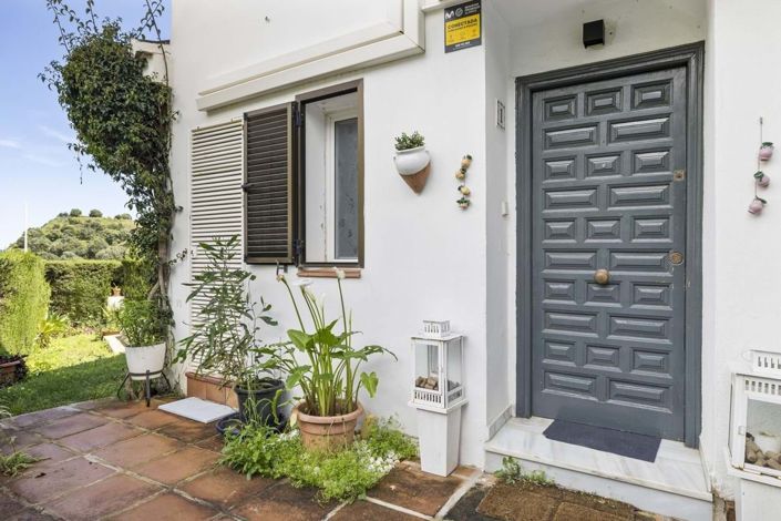 Image No.21-2 Bed Townhouse for sale