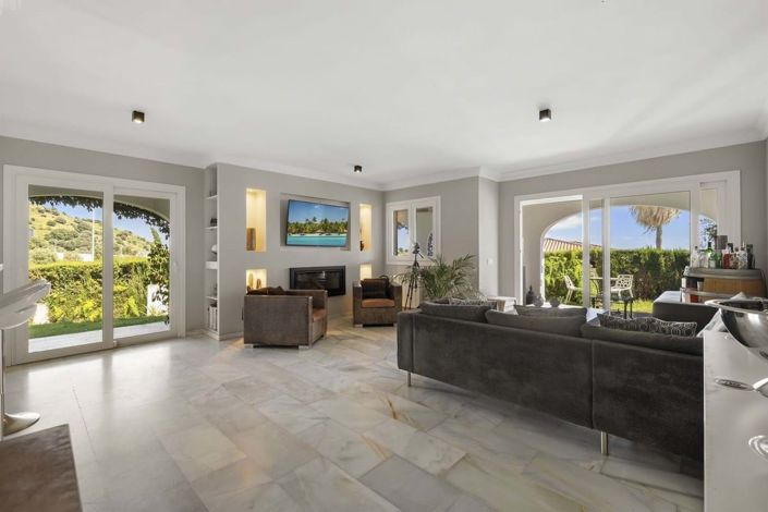 Image No.3-2 Bed Townhouse for sale