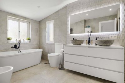 1447-645575-78d1f4f8b6655591b02d22fabb36a692d