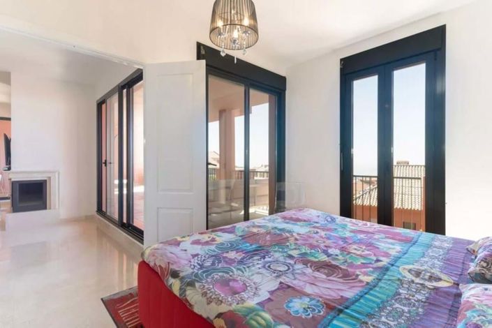 Image No.12-2 Bed Apartment for sale