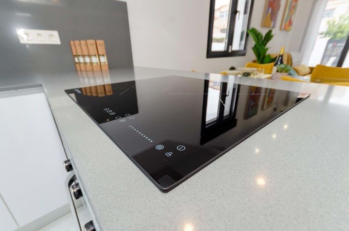 Image No.12-3 Bed Villa for sale