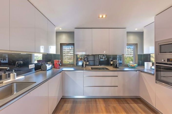 Image No.26-3 Bed Penthouse for sale