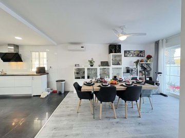 1447-647294-78d1f4f8b6655591b02d22fabb36a692d