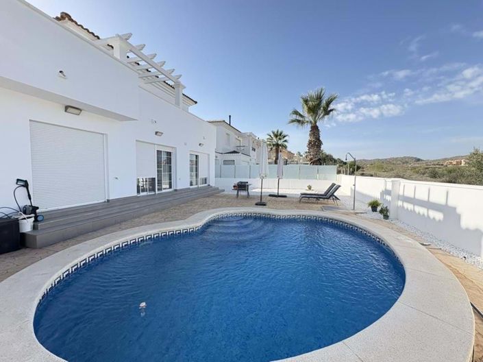 Image No.3-3 Bed Villa for sale