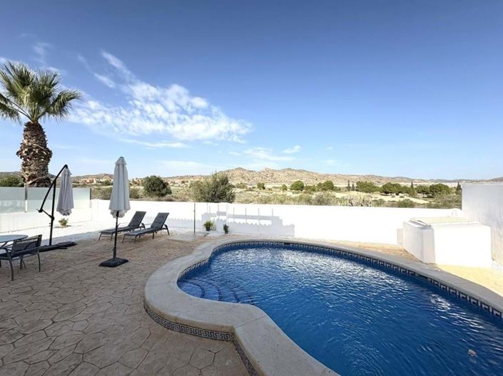 Image No.7-3 Bed Villa for sale