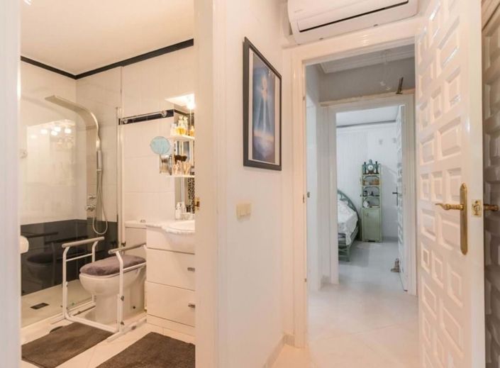 Image No.16-2 Bed Villa for sale