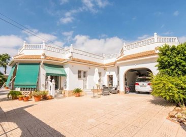 1447-647293-78d1f4f8b6655591b02d22fabb36a692d