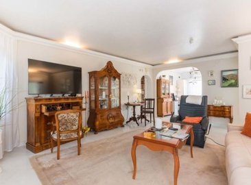 1447-647293-78d1f4f8b6655591b02d22fabb36a692d