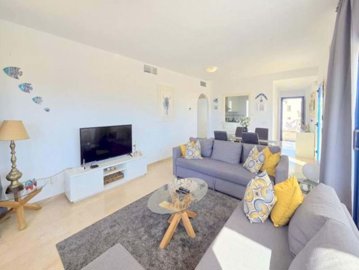 1447-645360-78d1f4f8b6655591b02d22fabb36a692d