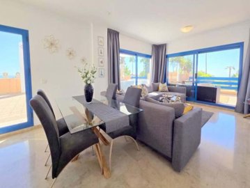 1447-645360-78d1f4f8b6655591b02d22fabb36a692d