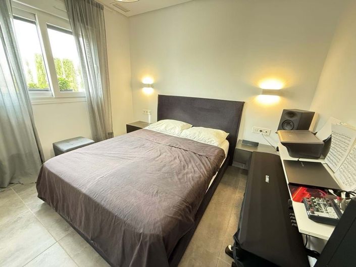 Image No.12-2 Bed Villa for sale