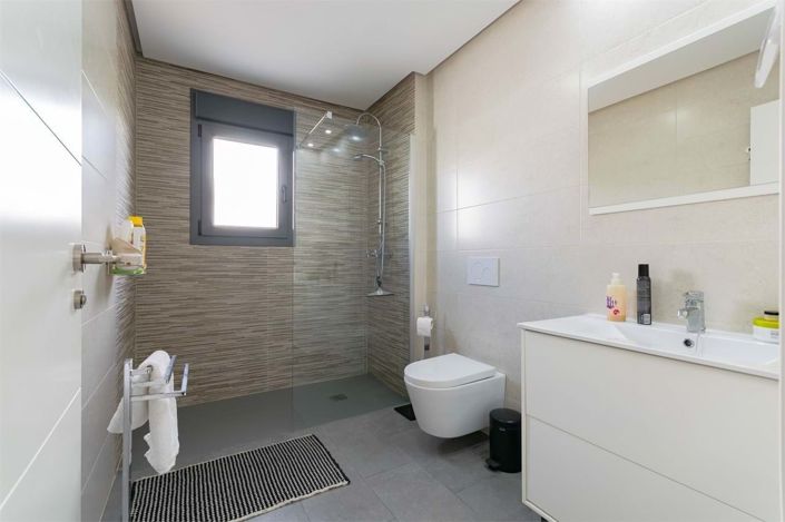 Image No.15-3 Bed Villa for sale