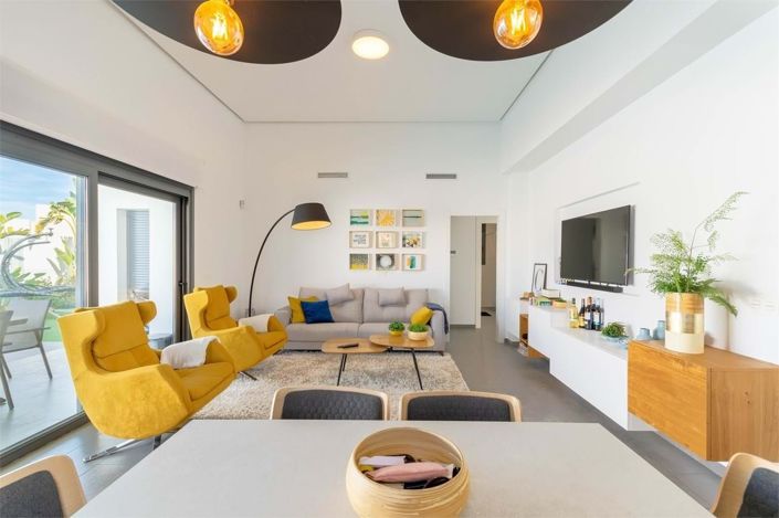 Image No.6-3 Bed Villa for sale