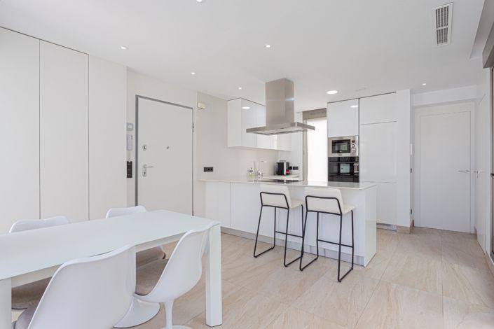 Image No.8-4 Bed Villa for sale