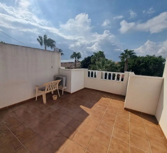 Image No.19-3 Bed Property for sale